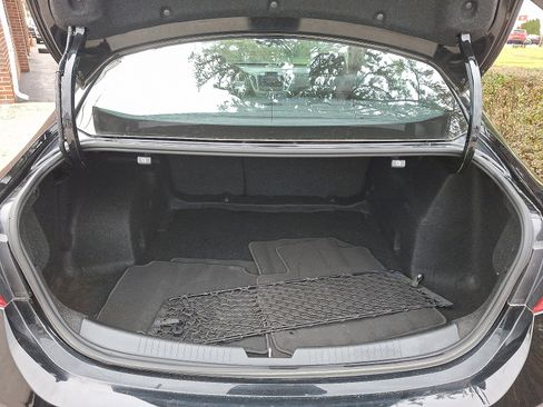 Used 2020 Chevrolet Malibu RS w/ LPO, Convenience Package 2 image 28