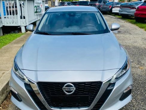 Used 2022 Nissan Altima 2.5 SV FWD image 4