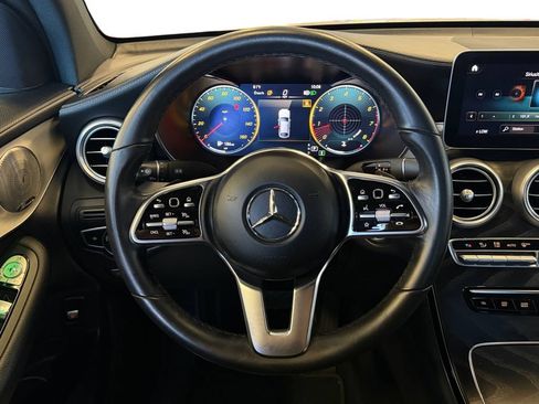 Used 2023 Mercedes-Benz GLC 300 4MATIC Coupe image 17