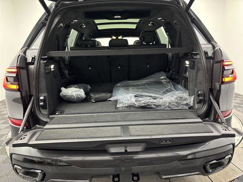 New 2026 BMW X7 xDrive40i w/ Executive Package image 21