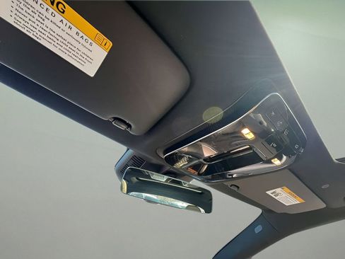 Used 2025 Mercedes-Benz C 300 C 300 image 17