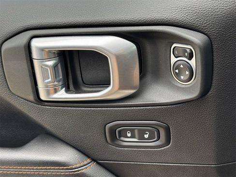 Used 2022 Jeep Gladiator Mojave image 26