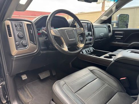 Used 2018 GMC Sierra 2500 Denali w/ Duramax Plus Package AWD/4WD image 25