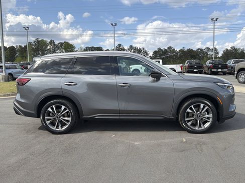 Used 2023 INFINITI QX60 Luxe w/ Performance Audio Package FWD image 30