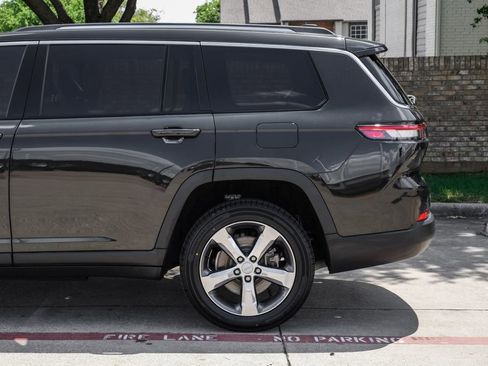 Used 2022 Jeep Grand Cherokee L Limited RWD image 23