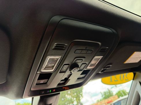 Used 2021 Chevrolet Tahoe High Country w/ Premium Package AWD/4WD image 29