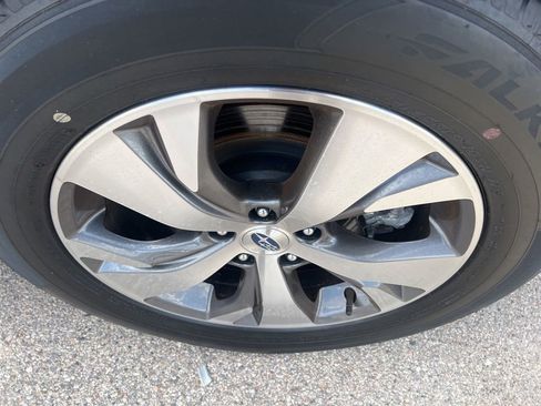 Used 2023 Subaru Ascent Premium w/ Convenience Package image 42