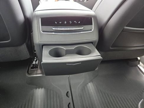 Used 2024 Cadillac Escalade Premium Luxury AWD/4WD image 12