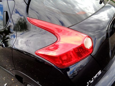 Used 2013 Nissan Juke S image 10