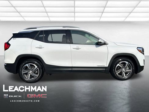 Certified 2021 GMC Terrain SLT image 2