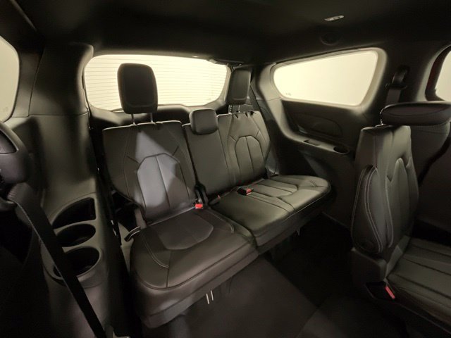 New 2026 Chrysler Pacifica Select w/ S Appearance Package FWD image 25
