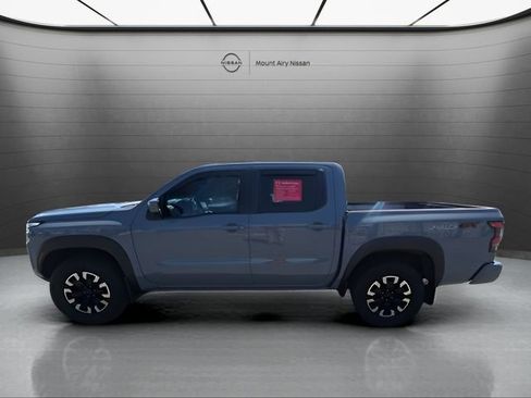 Used 2023 Nissan Frontier PRO-4X w/ Pro Convenience Package AWD/4WD image 9