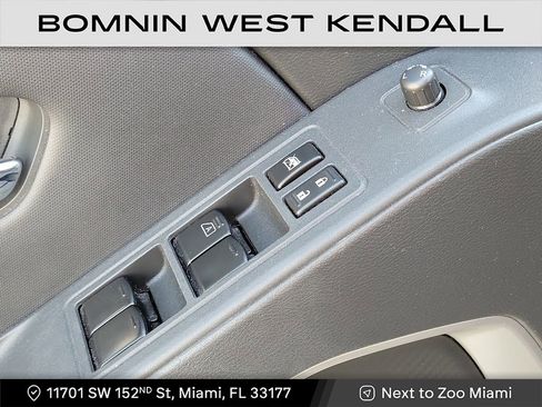 Used 2022 Nissan Frontier SV image 31