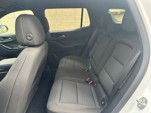 Used 2025 Chevrolet Equinox LT image 24
