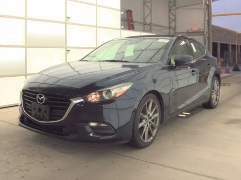 Used 2018 MAZDA MAZDA3 Touring FWD image 1