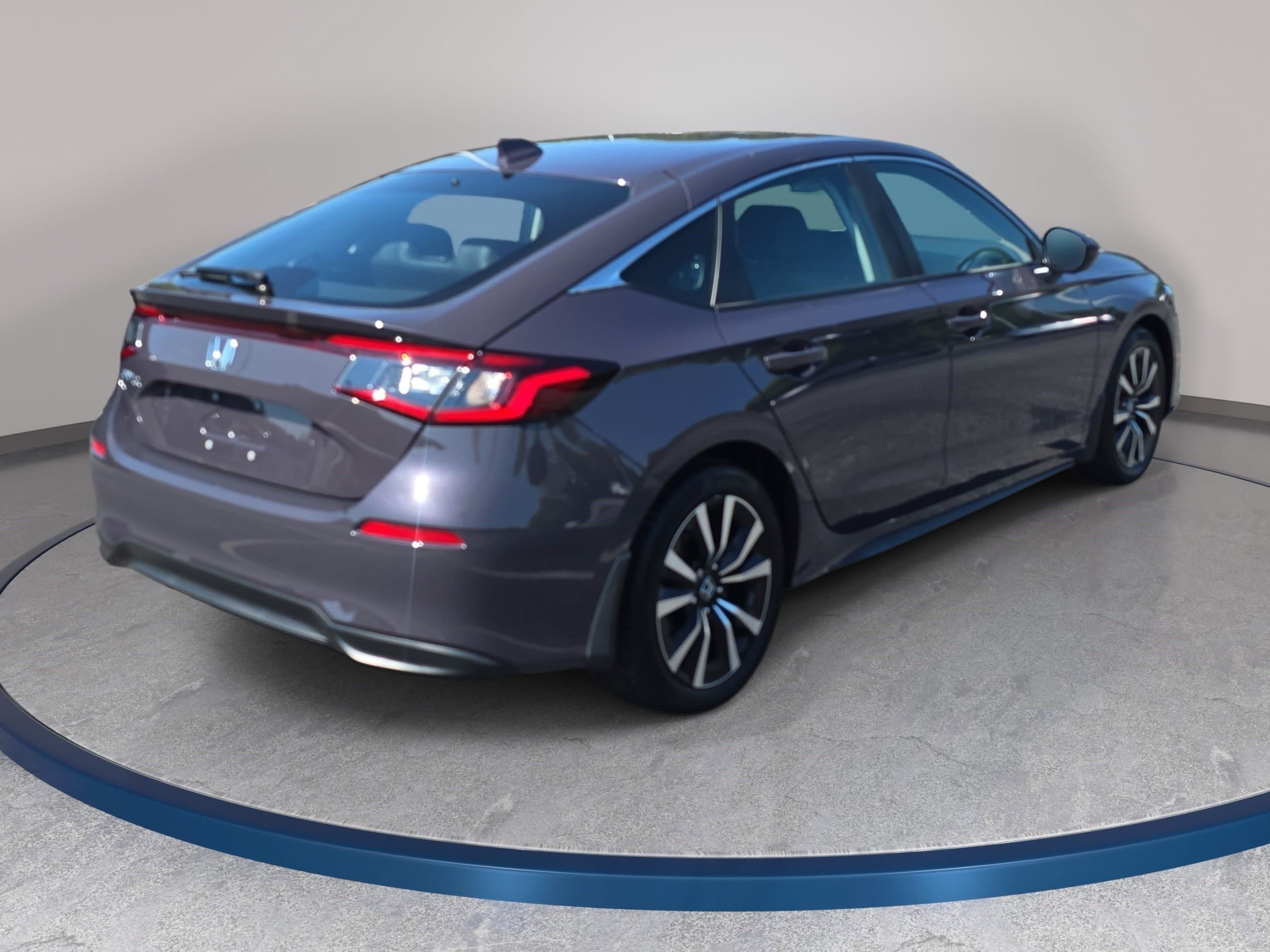Certified 2024 Honda Civic EX-L image 5
