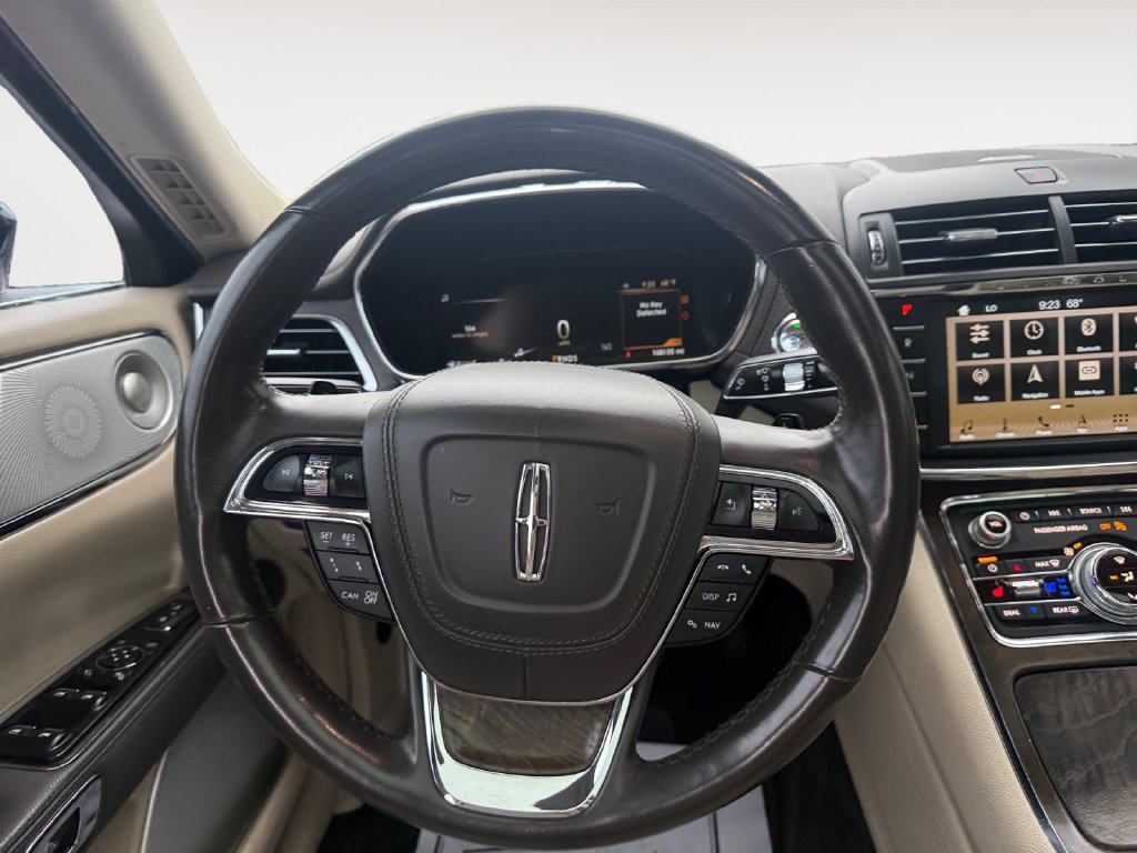 Used 2017 Lincoln Continental Reserve w/ Luxury Package AWD/4WD image 12