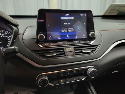 Used 2022 Nissan Altima 2.5 SR image 14