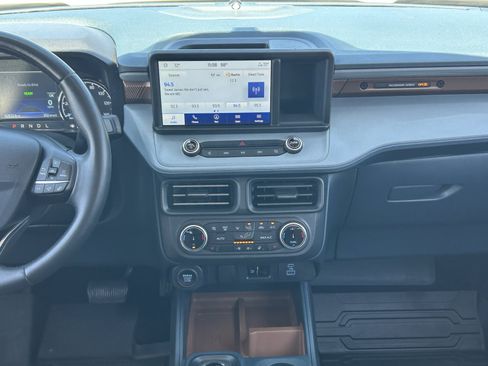 Used 2024 Ford Maverick Lariat FWD image 17