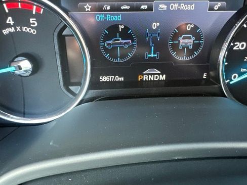 Certified 2022 Ford F450 Platinum w/ FX4 Off-Road Package AWD/4WD image 15