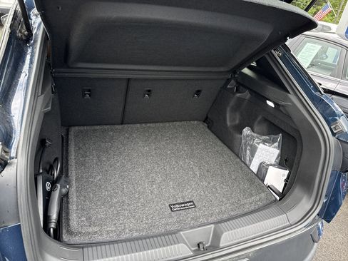 Used 2023 Volkswagen ID.4 Pro image 21