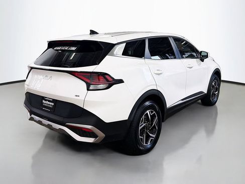 Used 2023 Kia Sportage LX AWD/4WD image 9