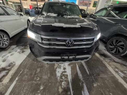 Certified 2023 Volkswagen Atlas SE image 5