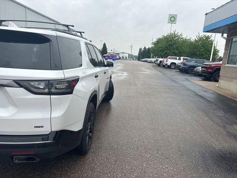 Used 2018 Chevrolet Traverse Premier w/ Redline Edition AWD/4WD image 9