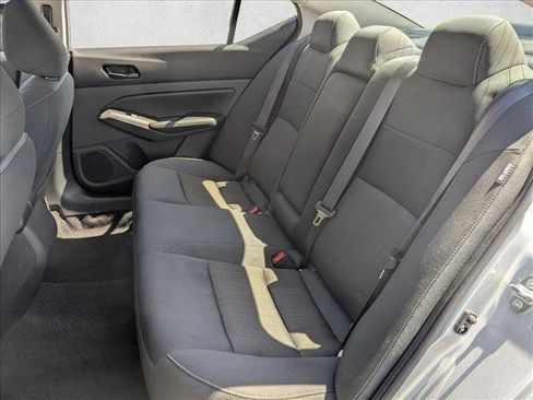 Used 2024 Nissan Altima 2.5 SV FWD image 18