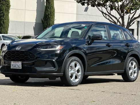 Certified 2023 Honda HR-V LX image 8