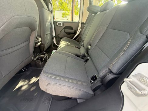 New 2026 Jeep Gladiator Sport image 25