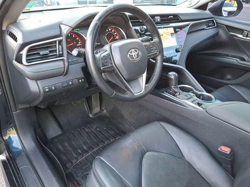 Used 2018 Toyota Camry XSE FWD image 9