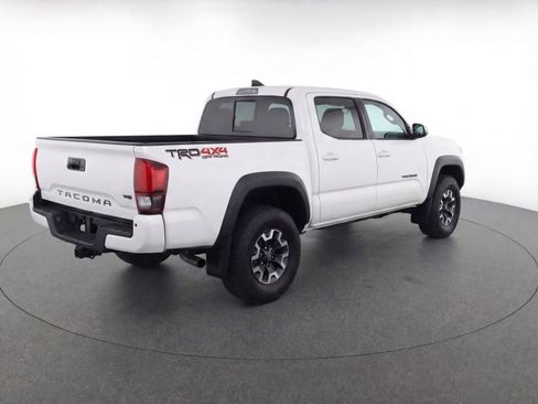 Used 2025 Toyota Tacoma TRD Off-Road image 9