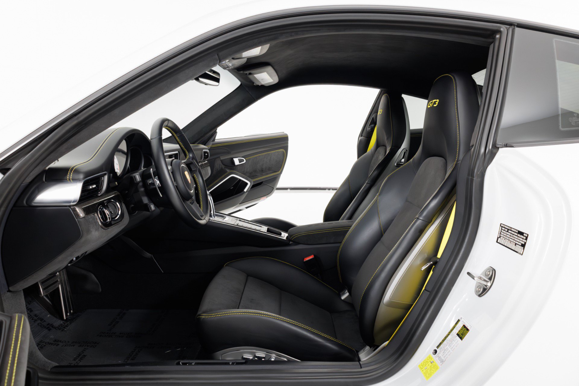 Used 2018 Porsche 911 GT3 RWD image 15