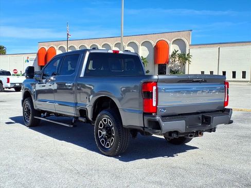Used 2024 Ford F250 Platinum image 5