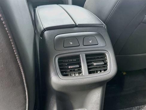 Used 2023 Buick Envision Avenir AWD/4WD image 27