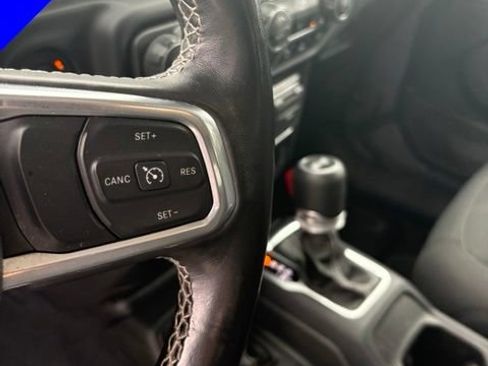 Used 2021 Jeep Wrangler Unlimited Sahara w/ Uconnect 4C Nav & Sound Group AWD/4WD image 15