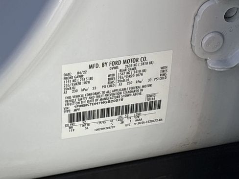 Used 2022 Ford Explorer XLT w/ Equipment Group 202A image 19