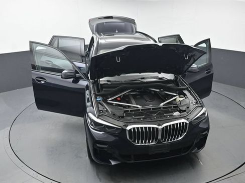 Used 2022 BMW X5 xDrive40i w/ M Sport Package AWD/4WD image 54