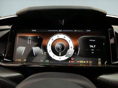 Used 2025 Aston Martin Vanquish image 39