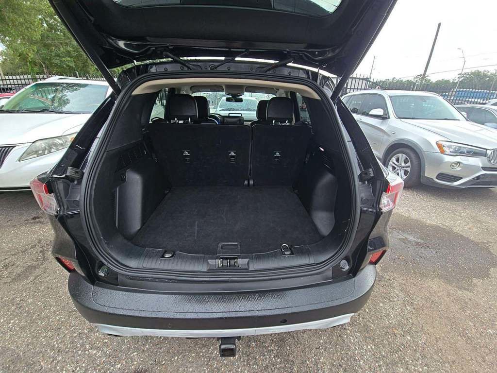 Used 2020 Ford Escape Titanium AWD/4WD image 23