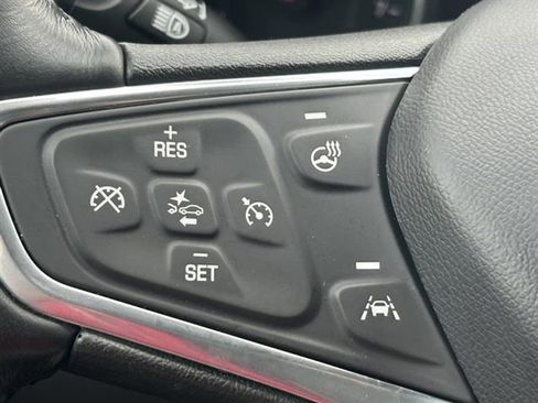 Used 2022 Chevrolet Equinox LT image 11