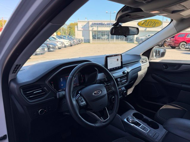 Used 2024 Ford Escape Active w/ Cold Weather Package FWD image 6