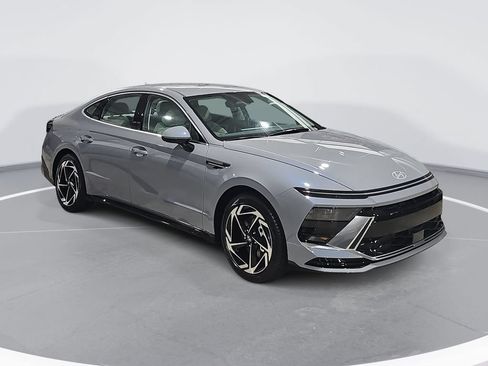 New 2026 Hyundai Sonata SEL FWD image 3