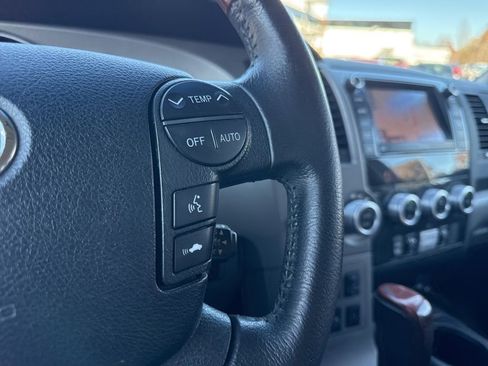 Used 2013 Toyota Sequoia Platinum image 19