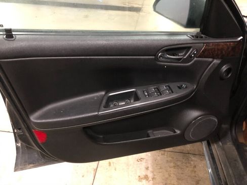 Used 2012 Chevrolet Impala LTZ image 19