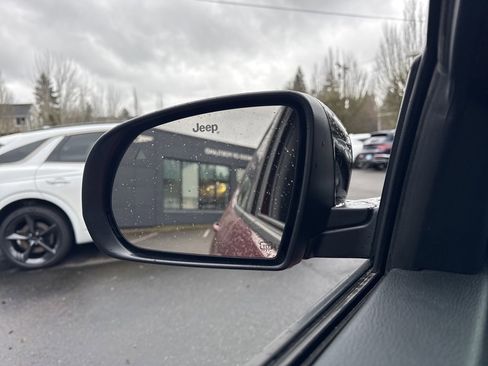 Used 2022 Jeep Compass High Altitude image 37