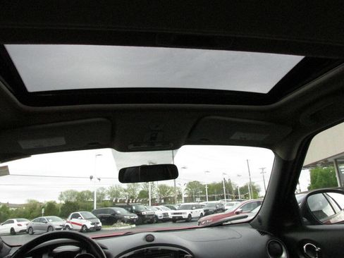 Used 2012 Nissan Juke SL image 17