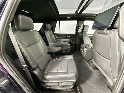 Used 2023 GMC Yukon Denali w/ Advanced Technology Package AWD/4WD image 31