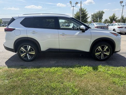Used 2025 Nissan Rogue SL w/ SL Premium Package AWD/4WD image 6